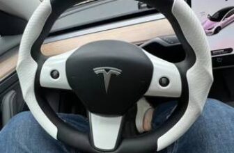 테슬라 스티어링휠 커버
